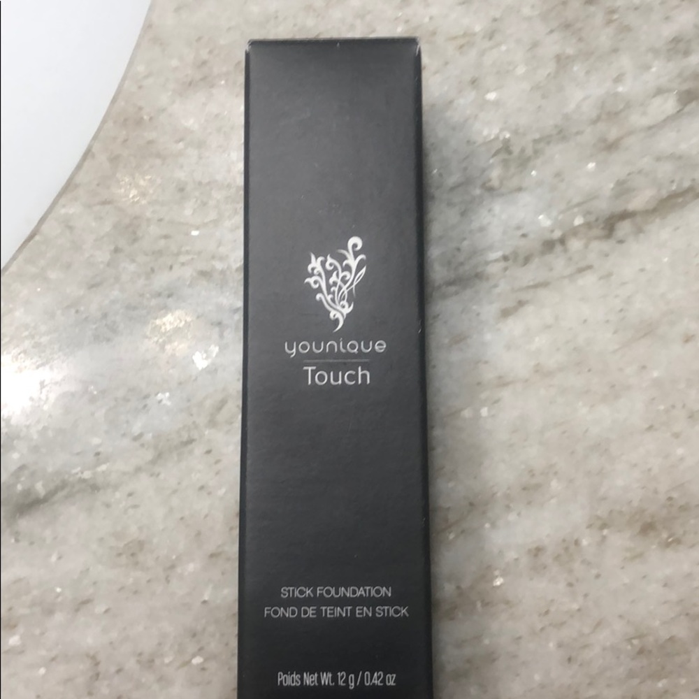 Chiffon stick foundation